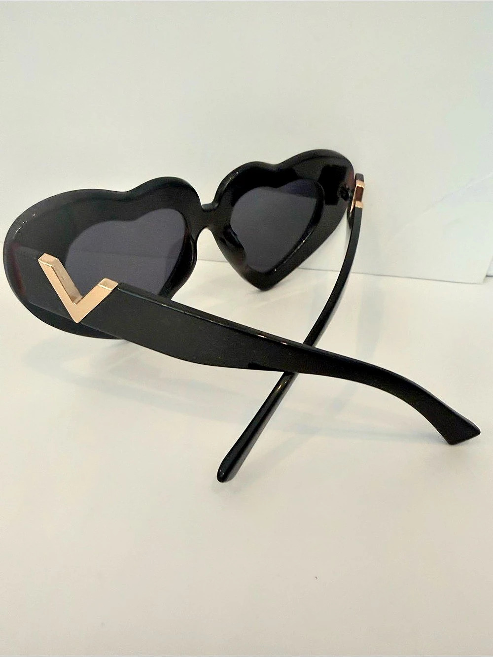 Heart-Shaped Black Sunglasses